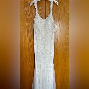 White Beaded Wedding Dress, Size 18w, strapless, BEAUTIFUL!!!